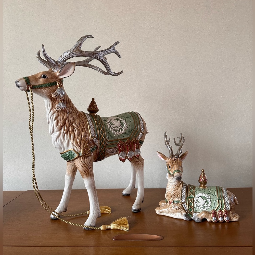 Like new Fritz and Floyd Gregorian Large Deer Figurine ceramic, 18” tall